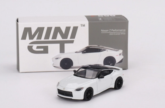 Nissan Z Performance - LHD - Mini GT 599
