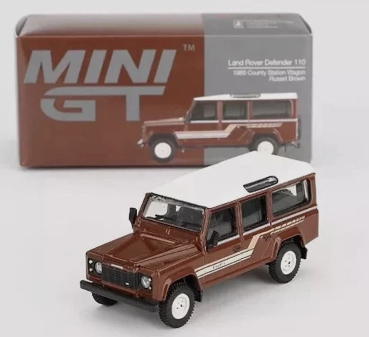 Land Rover Defender 110 - LHD - Mini GT 734