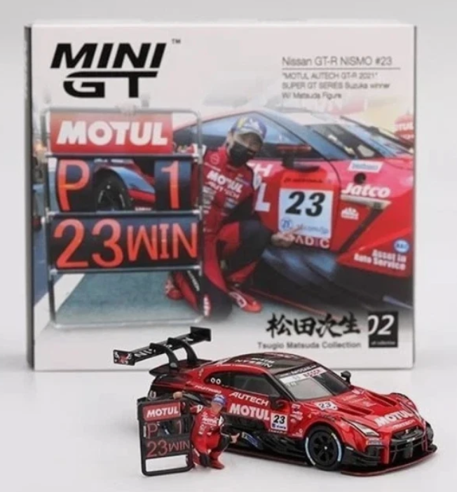 Nissan GT-R Nismo #23 Motul Autech GT-R 2021 Super GT Series Suzuka Winner with Matsuda Figure - Mini GT 875