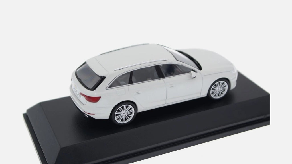 Audi A4 Avant - Audi 5011504213