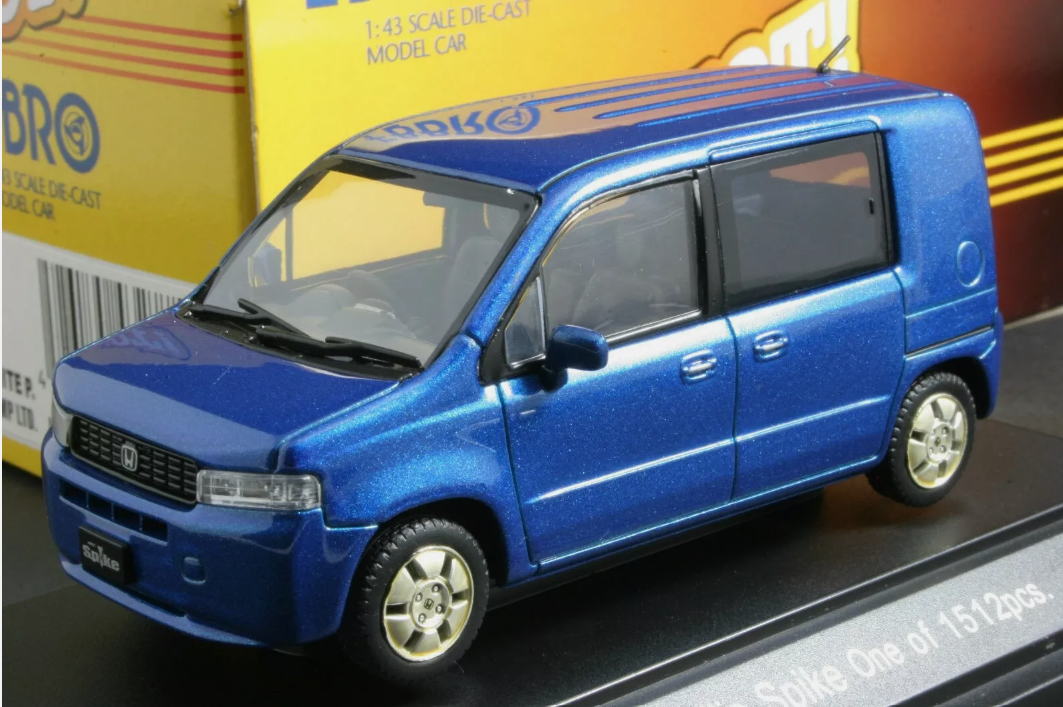 Honda Mobilio Spike - Ebbro