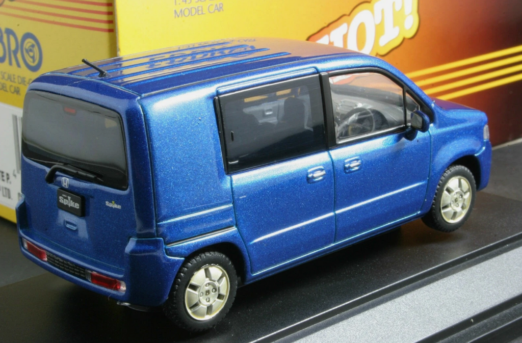 Honda Mobilio Spike - Ebbro