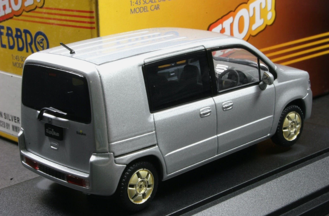 Honda Mobilio Spike - Ebbro