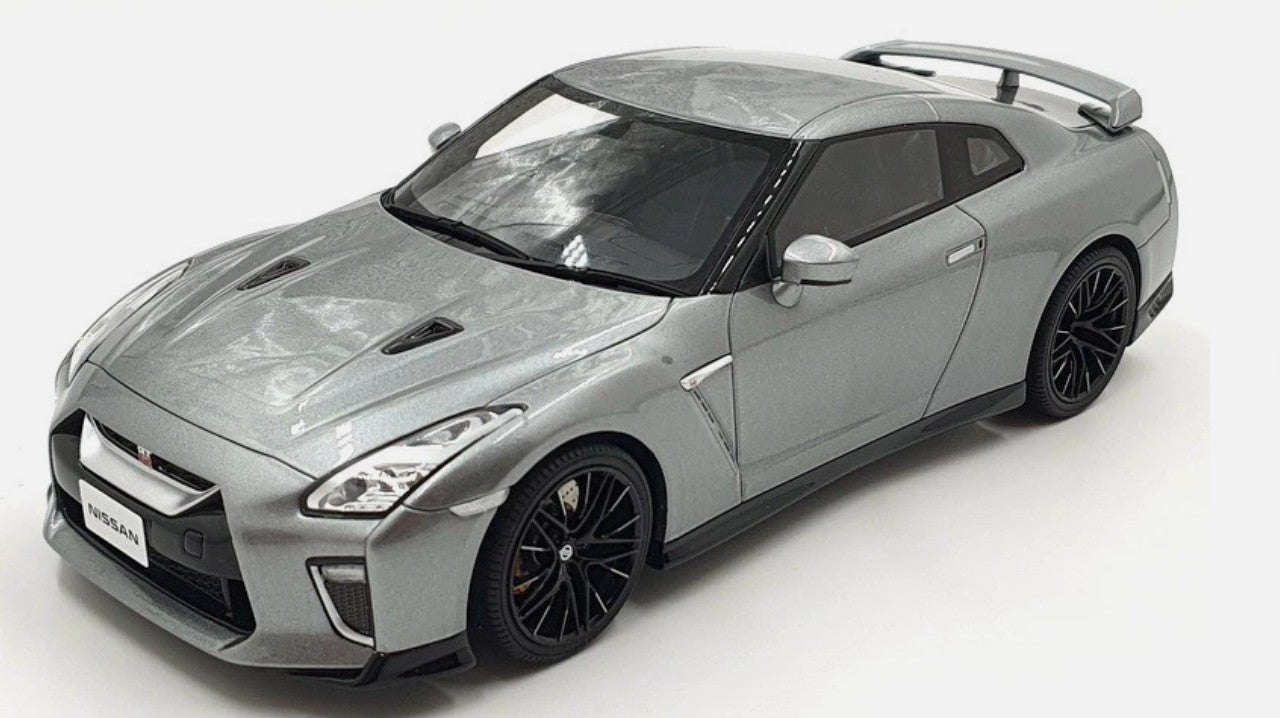 Nissan GT-R R35 - Kyosho Samurai
