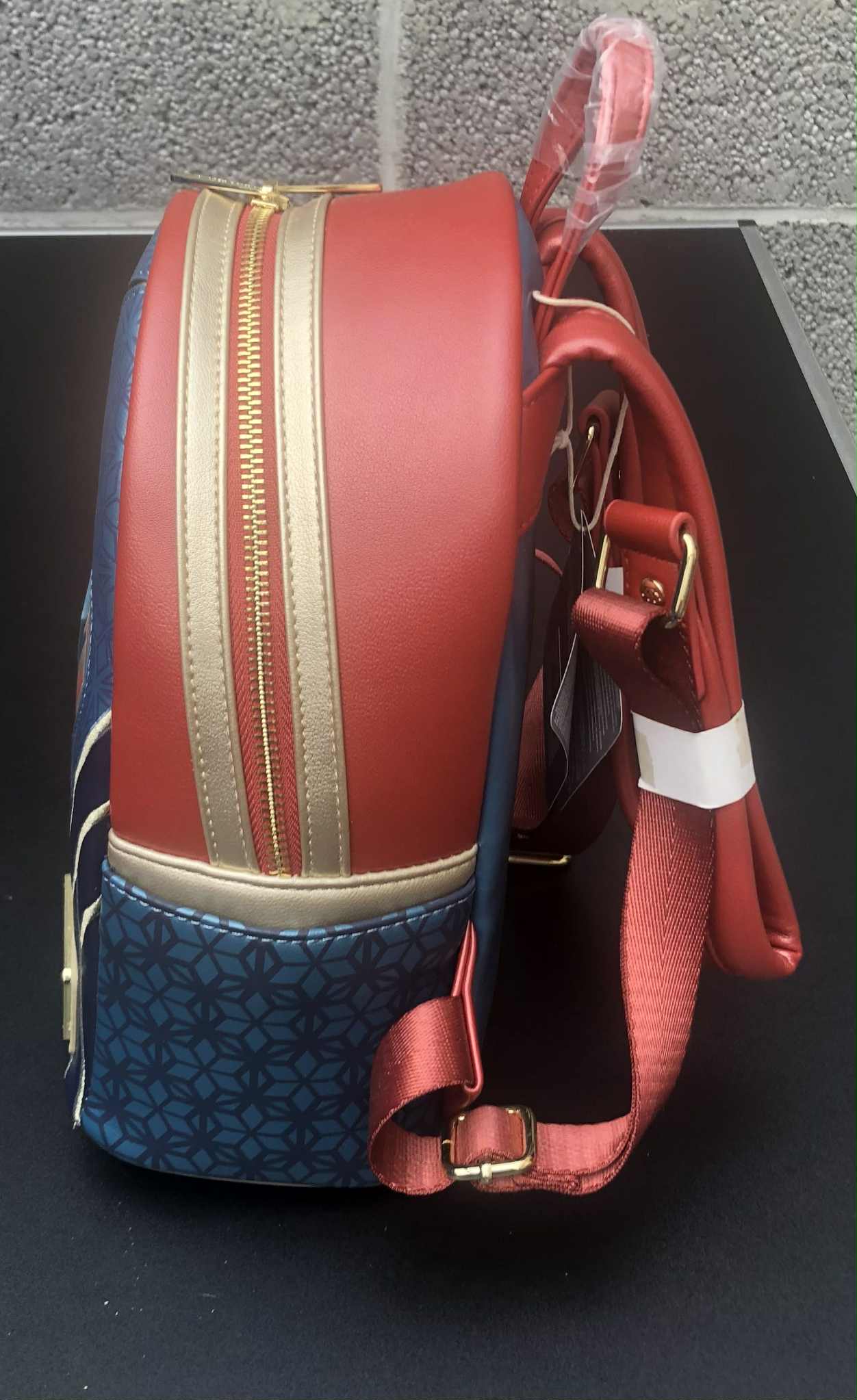 Loungefly - Sac à dos Spiderman Disneyland Paris - Marvel
