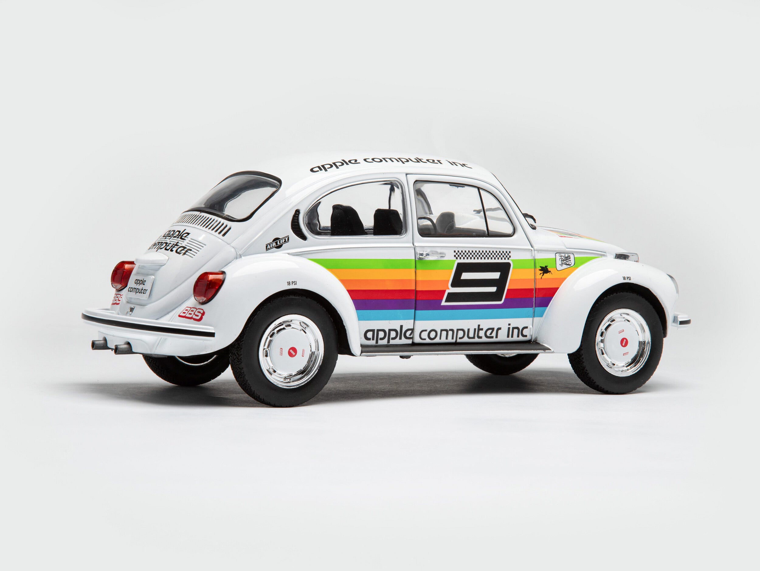 Volkswagen Beetle 1303 K3 Tribute 1975 - Solido