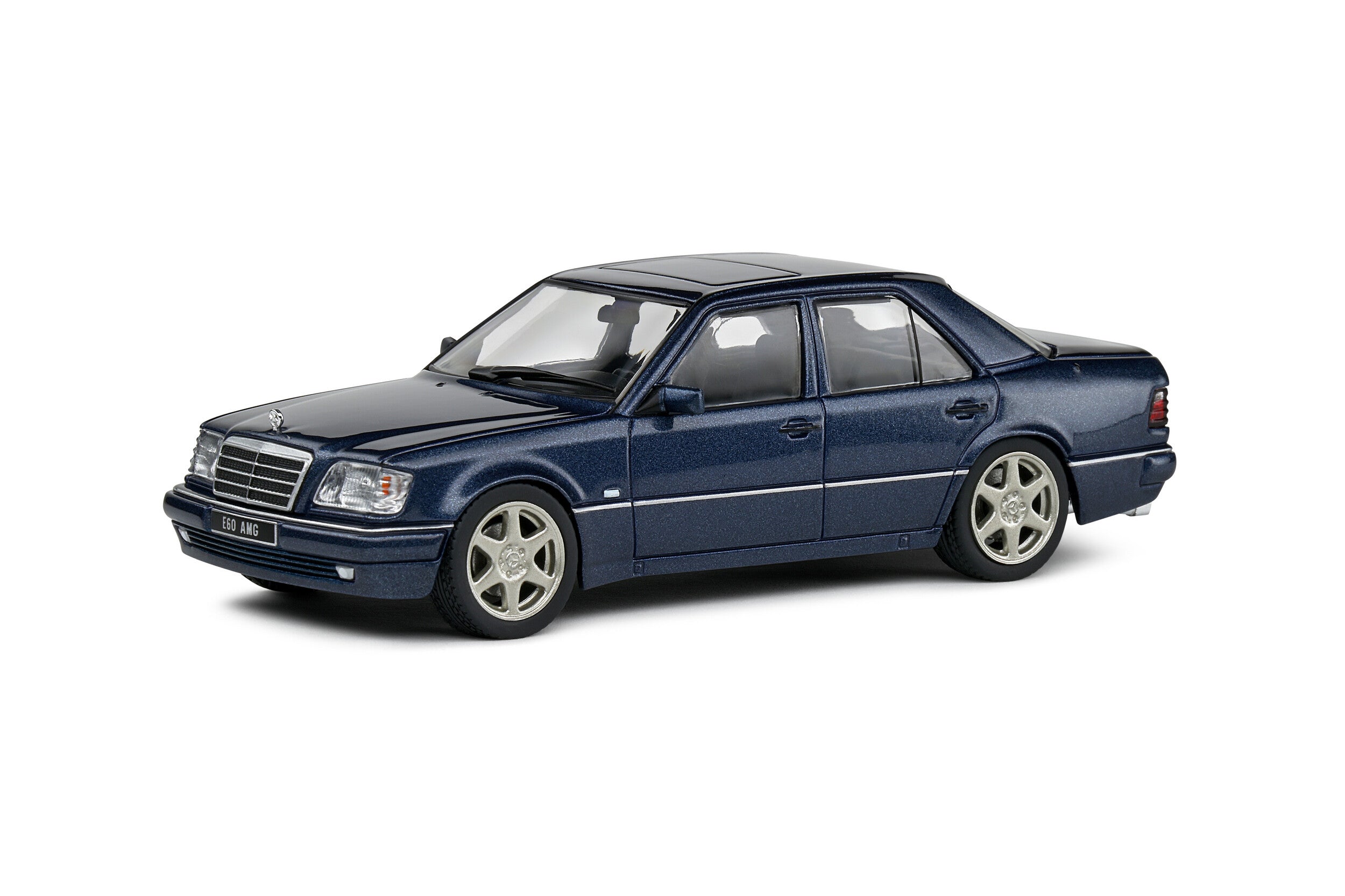Mercedes Benz E60 AMG Based on W124 E500 - Solido