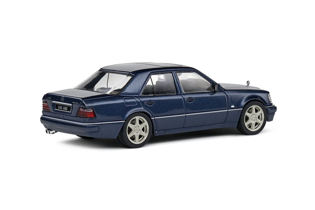 Mercedes Benz E60 AMG Based on W124 E500 - Solido