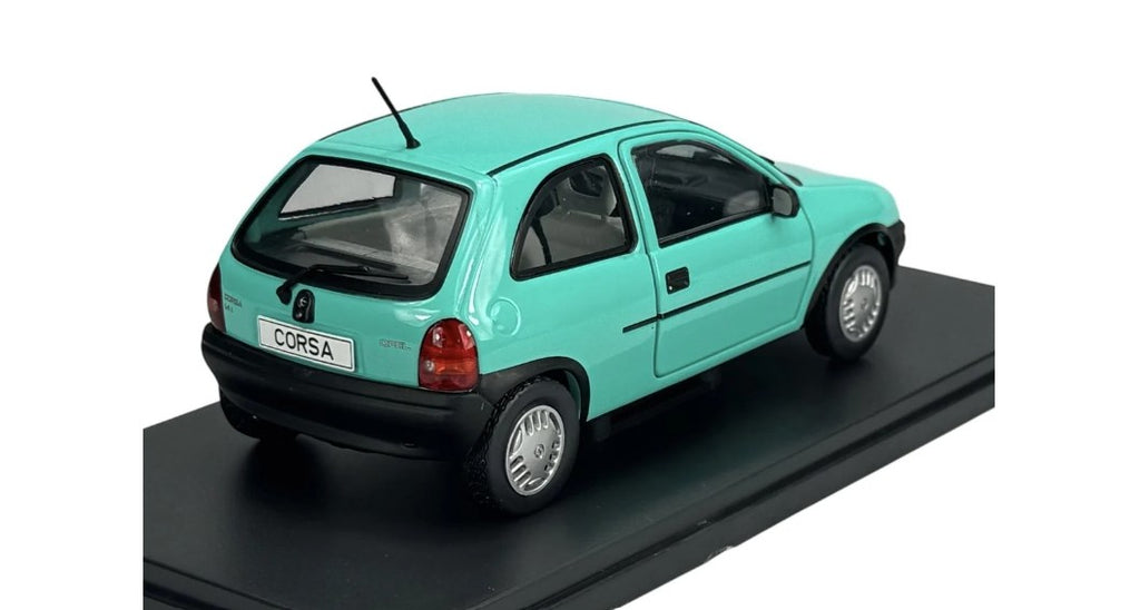 Opel Corsa B - White Box